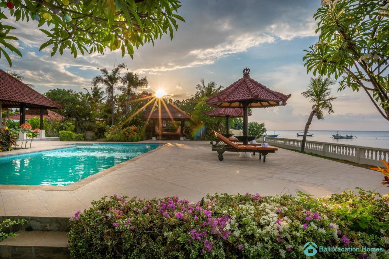 Villa Namaste - Beachfront At Lovina 10P, Pool, Bbq Banjar  Luaran gambar