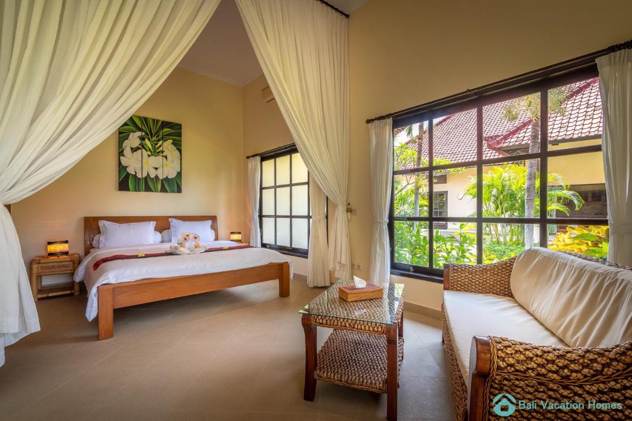 Villa Namaste - Beachfront At Lovina 10P, Pool, Bbq Banjar  Luaran gambar